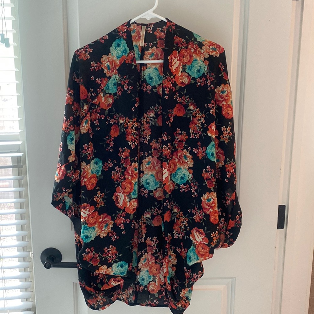 My Story Black and Floral kimono/ cover up